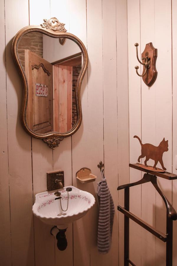 Les Chambres Du Chat Sainte-Cécile Exteriör bild